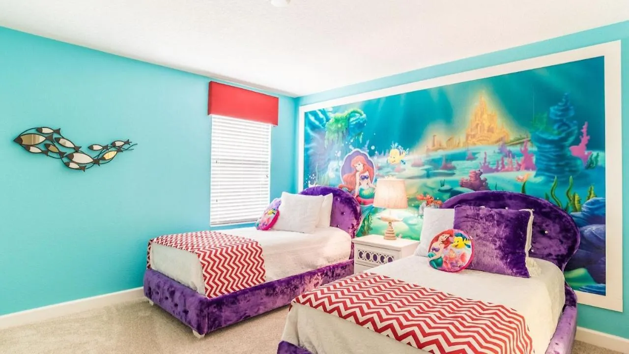 9162 Scramble Villa Davenport Holiday home