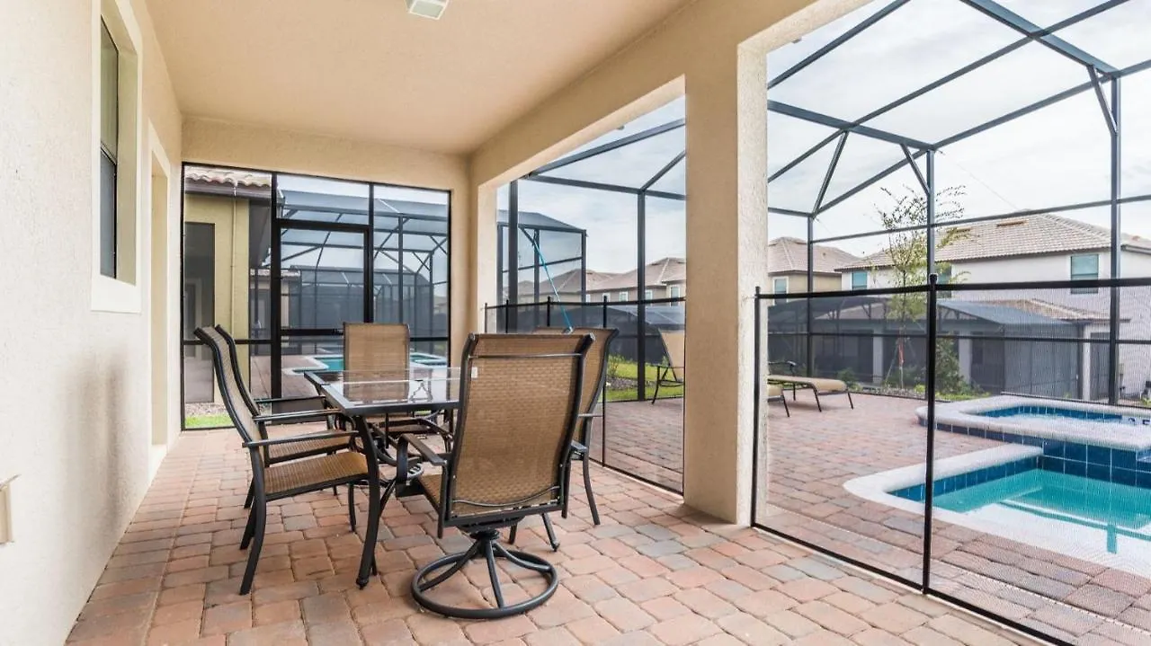 9162 Scramble Villa Davenport Holiday home